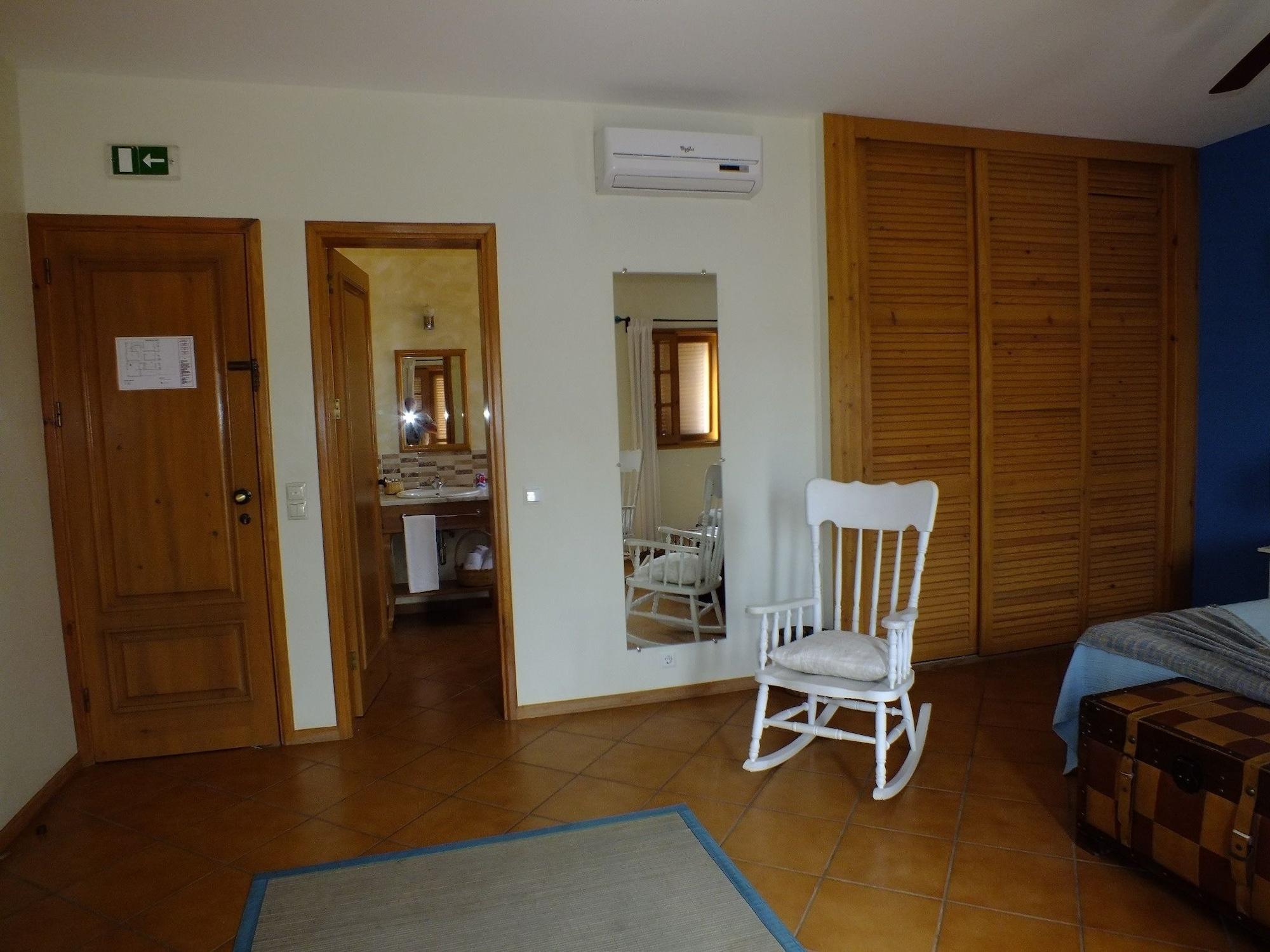 Kira'S Boutique Hotel Мінделу Екстер'єр фото